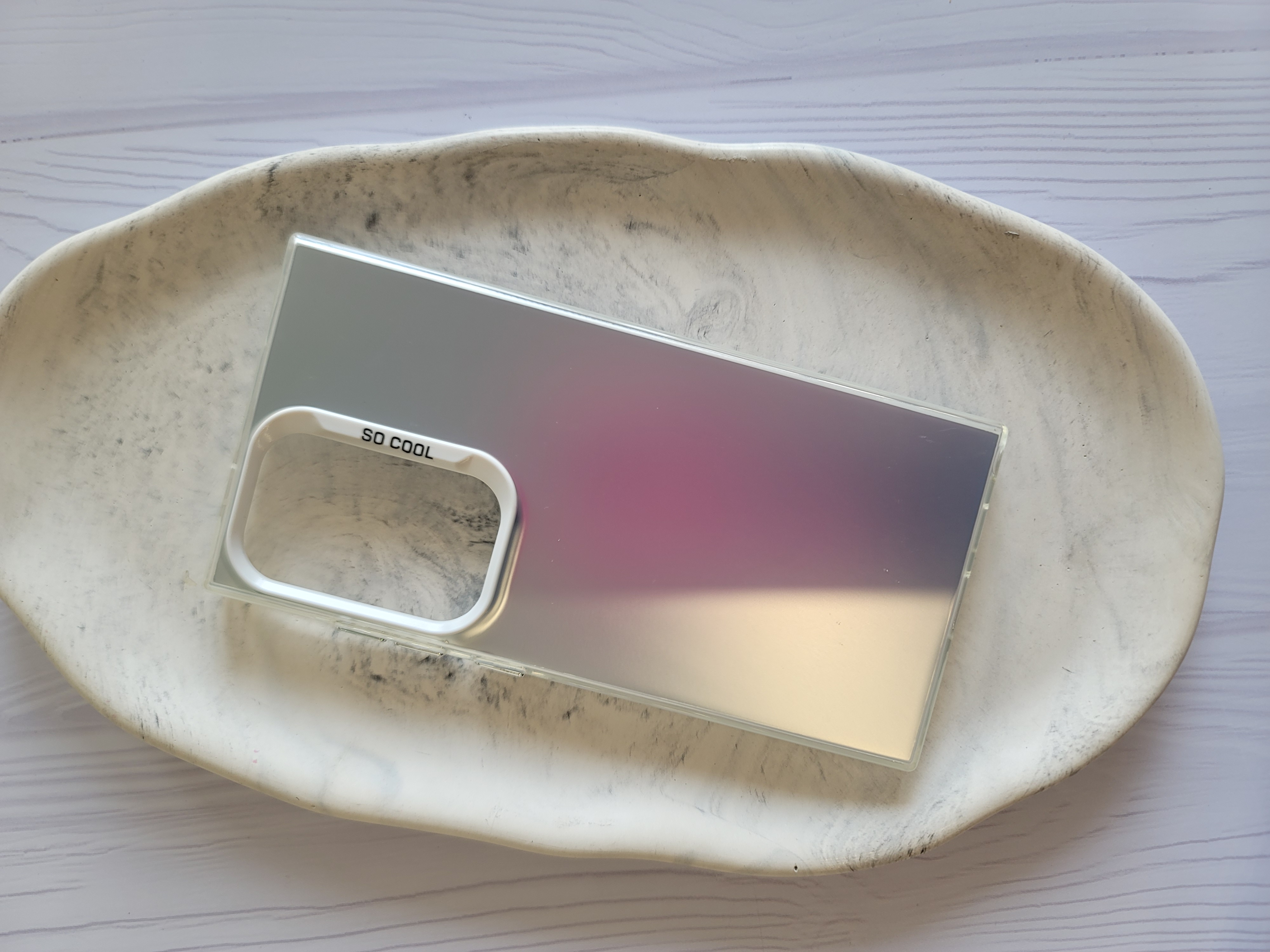 قاب گوشی S 24ultra سوکول سفید /اس ۲۴ اولترا