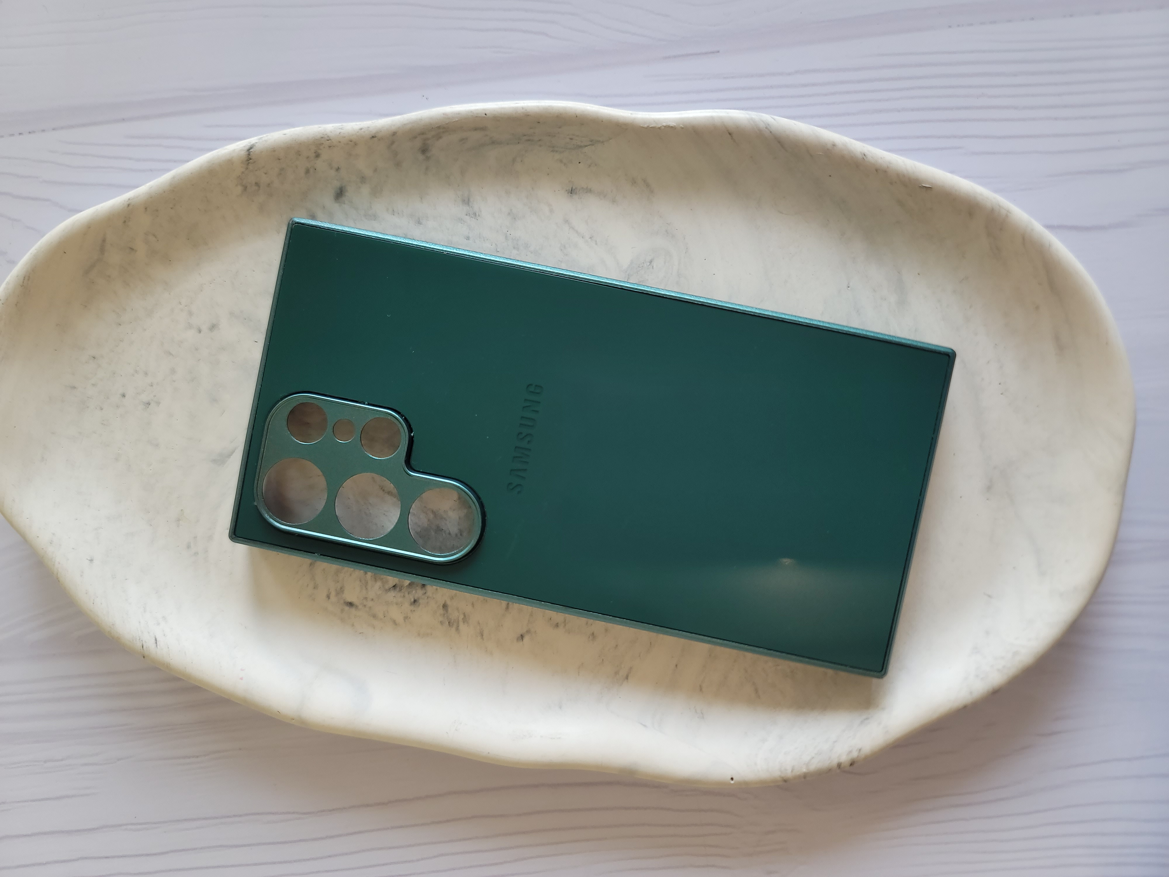 قاب گوشی S 24ultra پی وی دی سبز  /اس ۲۴ اولترا pvd