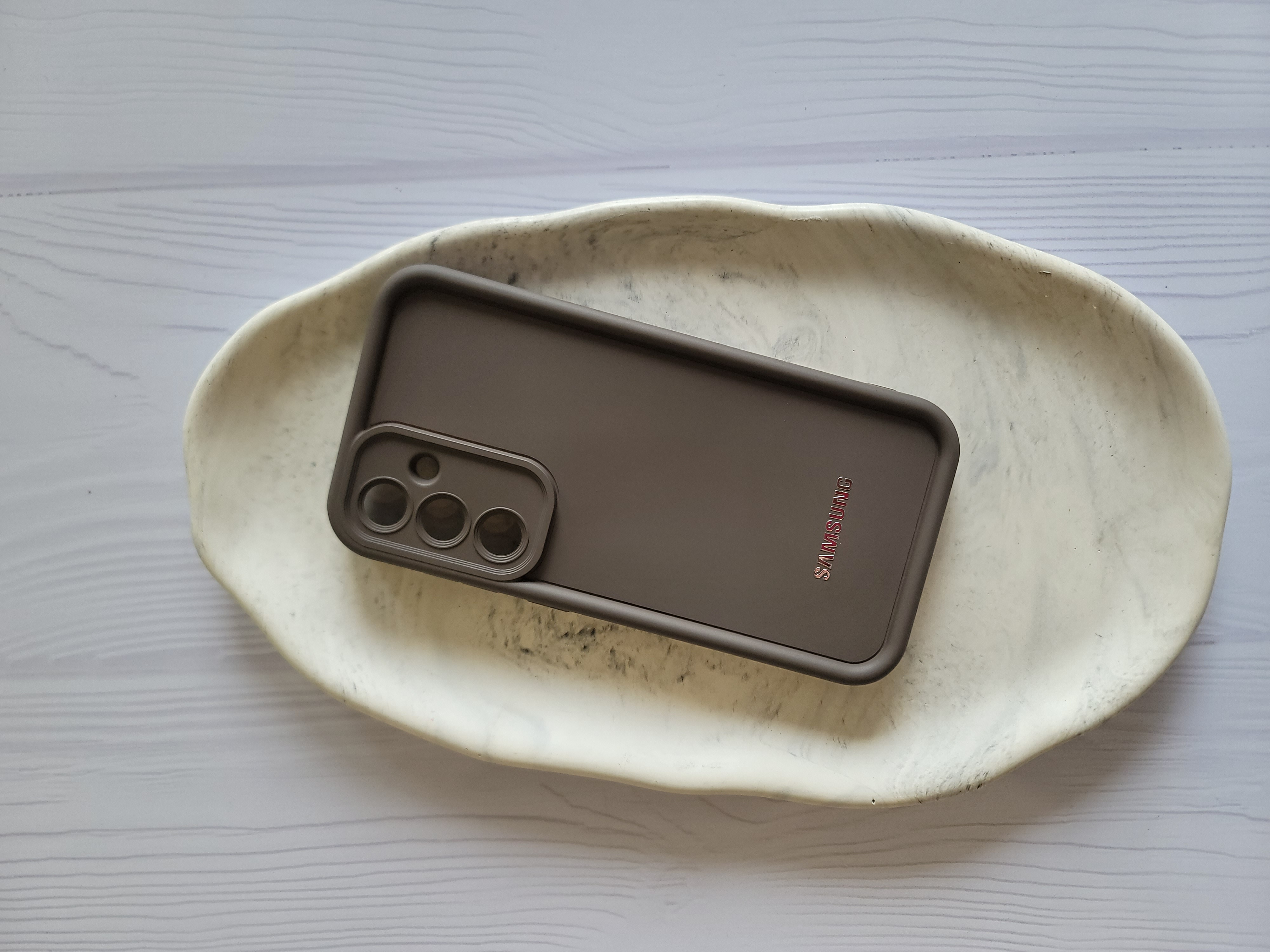 قاب گوشی s23fe سولید قهوه ای