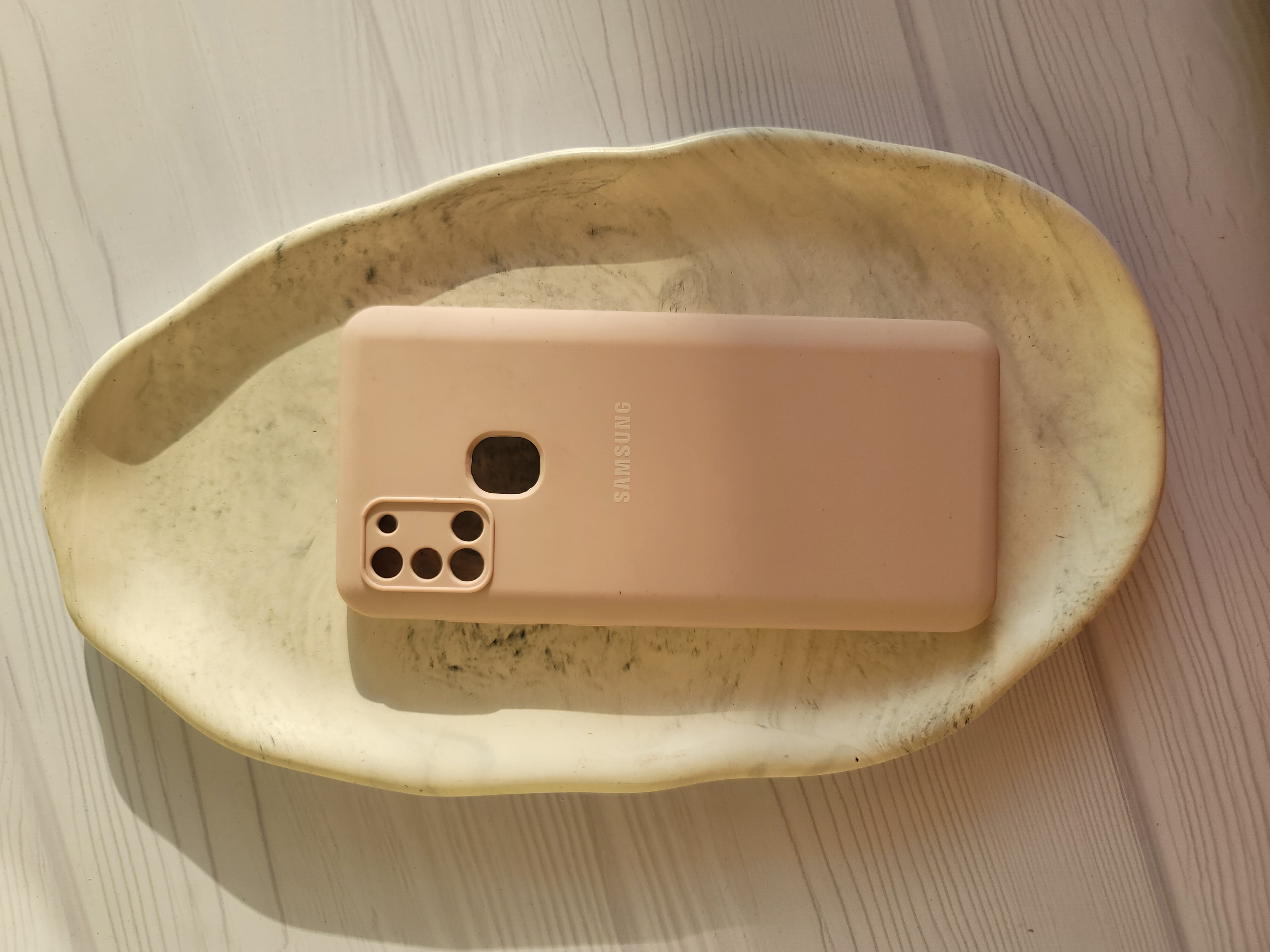 قاب گوشی a2۲ 4g سیلیکونی بژ